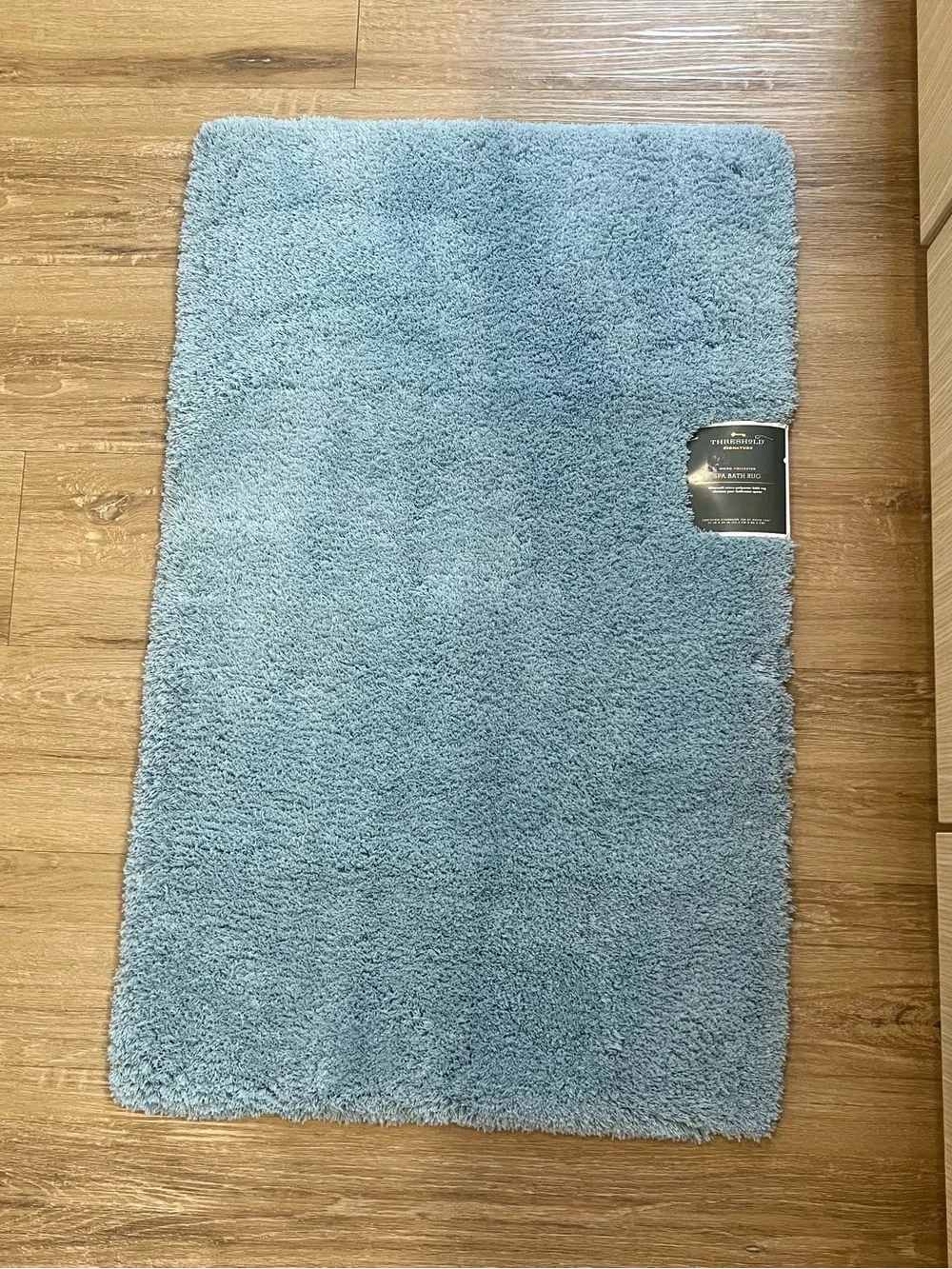 NWT Threshold Micro-Polyester Spa Bath Rug 21”x34”